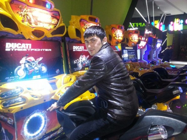 Знакомство. Фото. Нажмите, чтобы увеличить