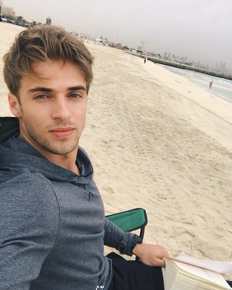 Знакомство. Фото. Нажмите, чтобы увеличить