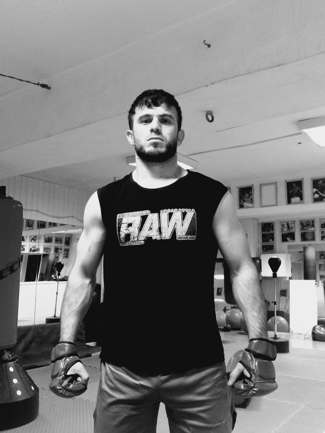 Фото девушка Исканд