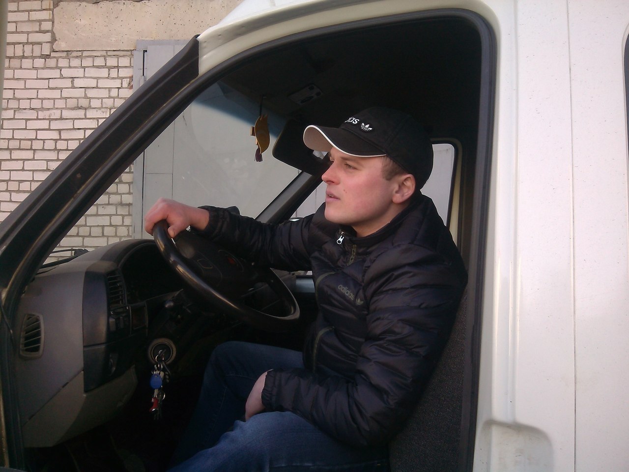 Знакомство. Фото. Нажмите, чтобы увеличить