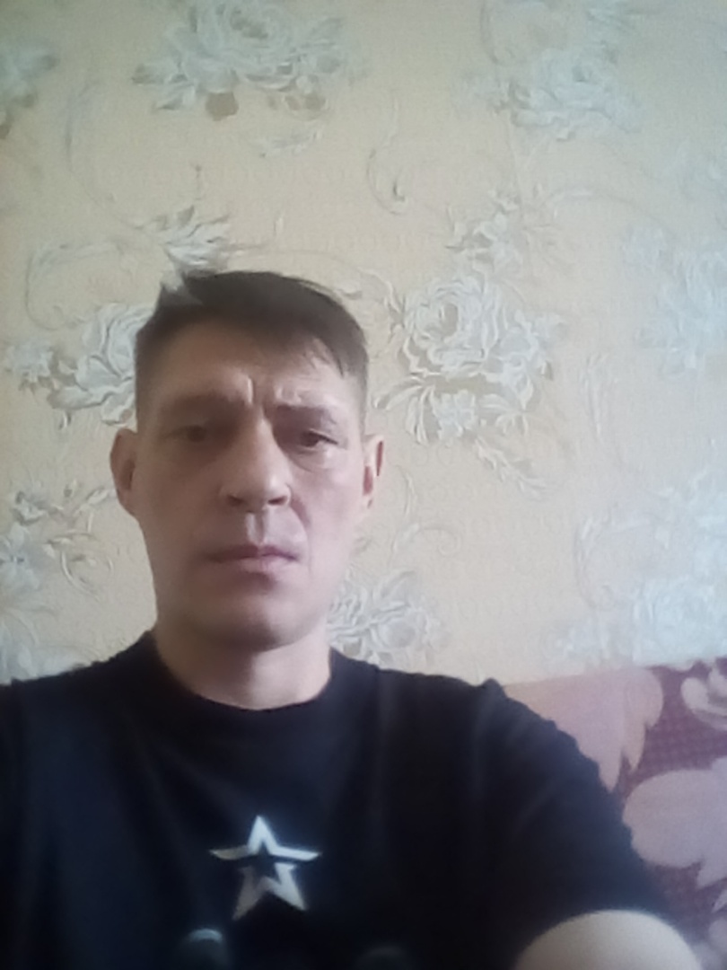 Знакомство. Фото. Нажмите, чтобы увеличить