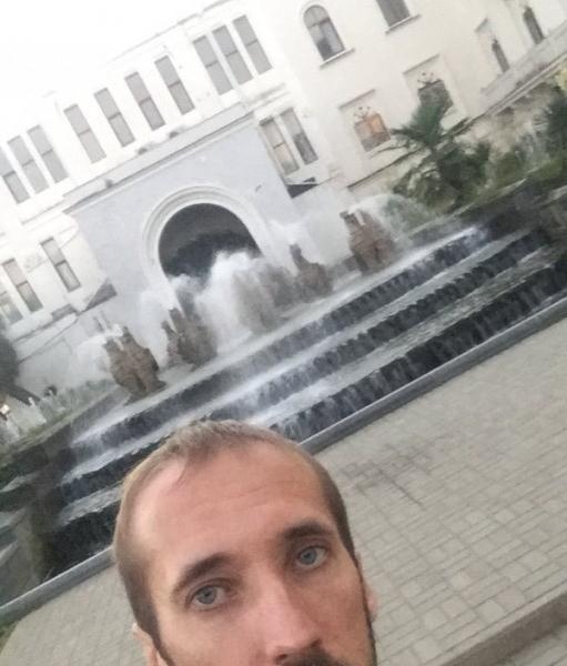 Знакомство. Фото. Нажмите, чтобы увеличить