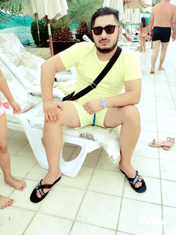 Знакомство. Фото. Нажмите, чтобы увеличить