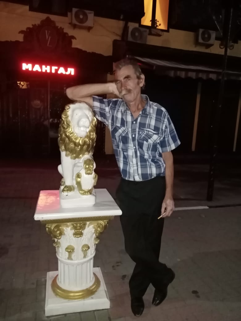 Знакомство. Фото. Нажмите, чтобы увеличить