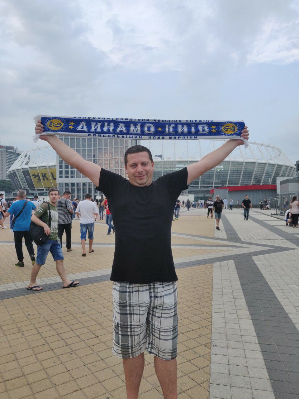 Знакомство. Фото. Нажмите, чтобы увеличить