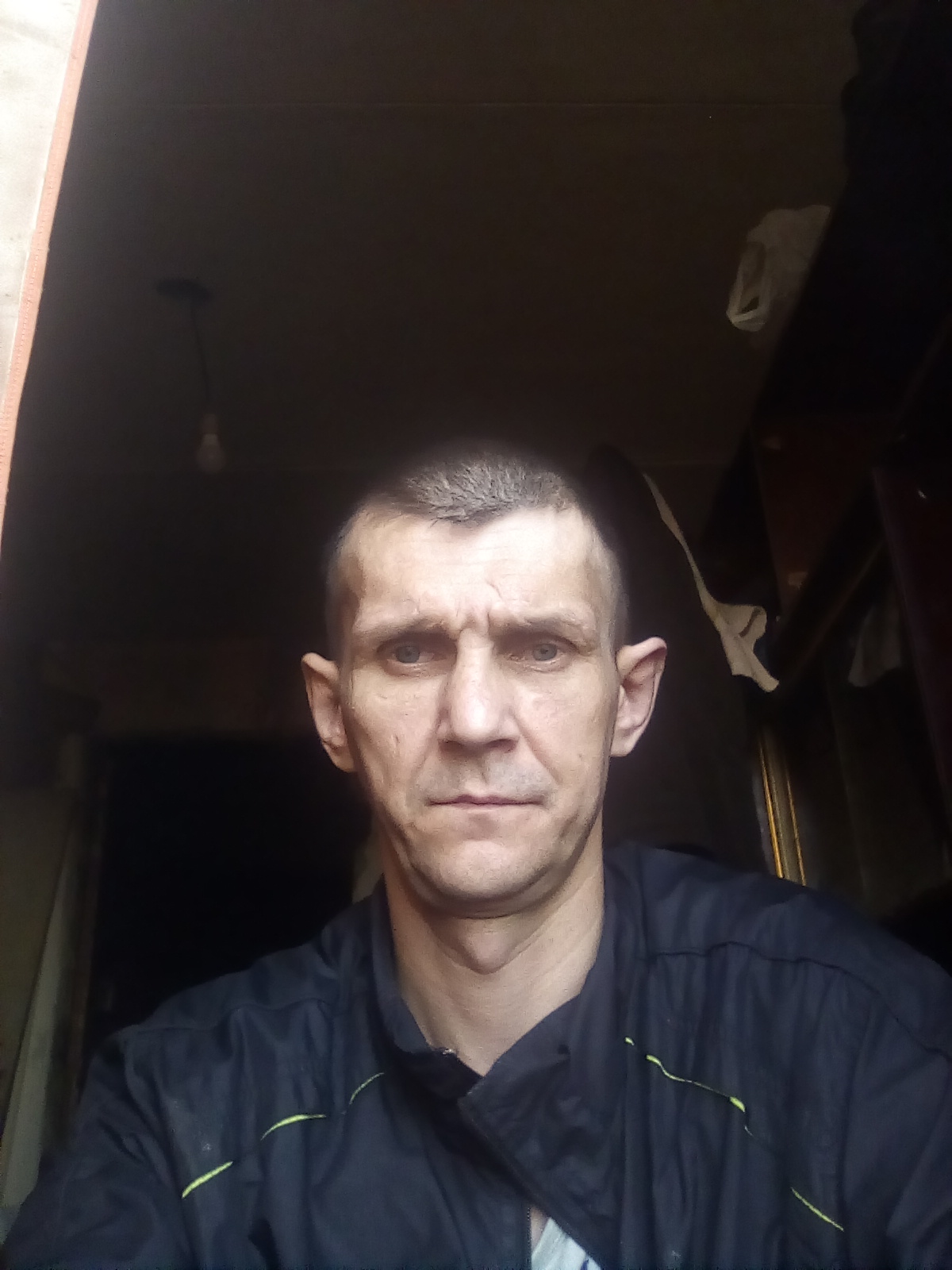 Знакомство. Фото. Нажмите, чтобы увеличить