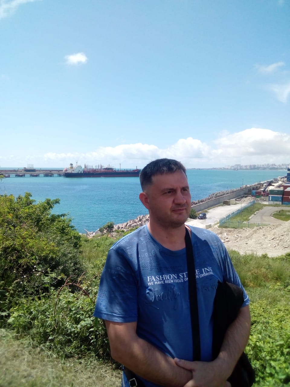 Знакомство. Фото. Нажмите, чтобы увеличить