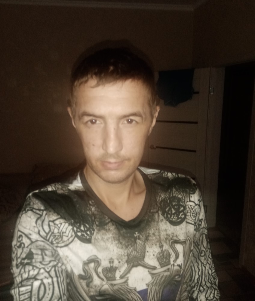 Знакомство. Фото. Нажмите, чтобы увеличить