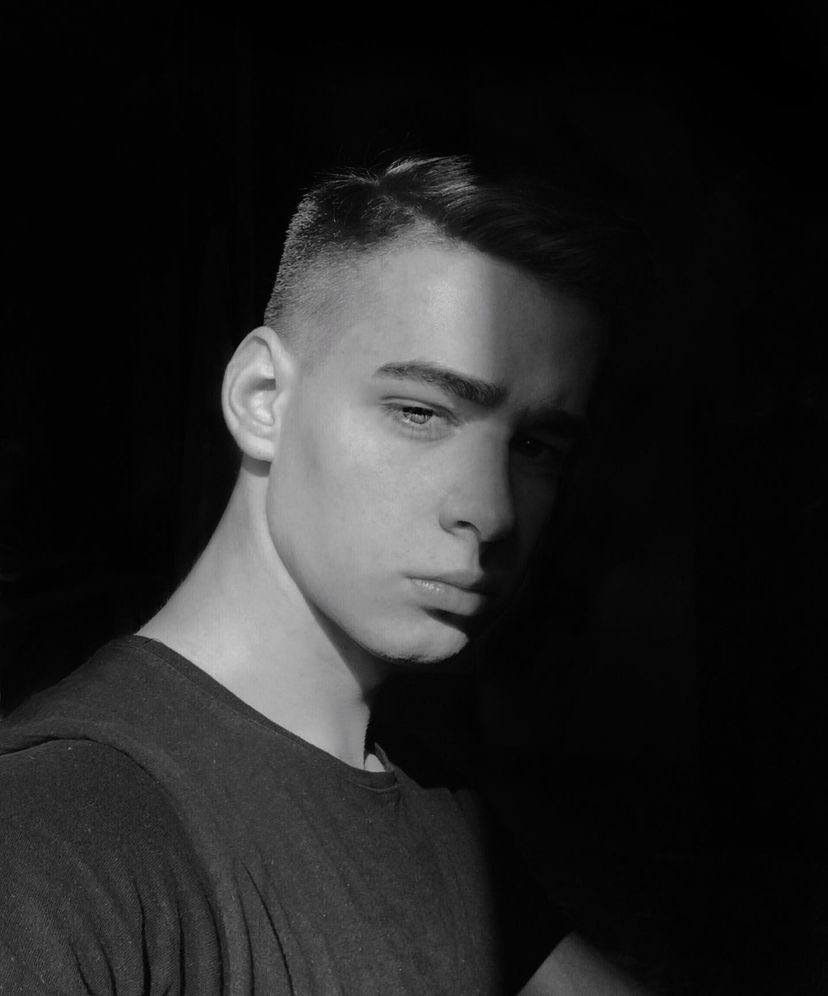 Знакомство. Фото. Нажмите, чтобы увеличить