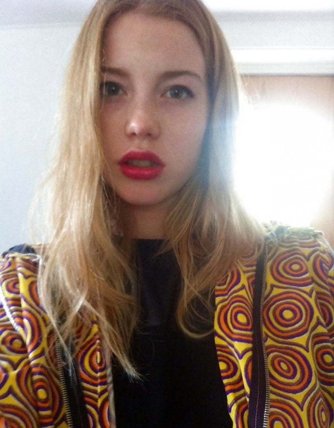 Фото девушка Надежда