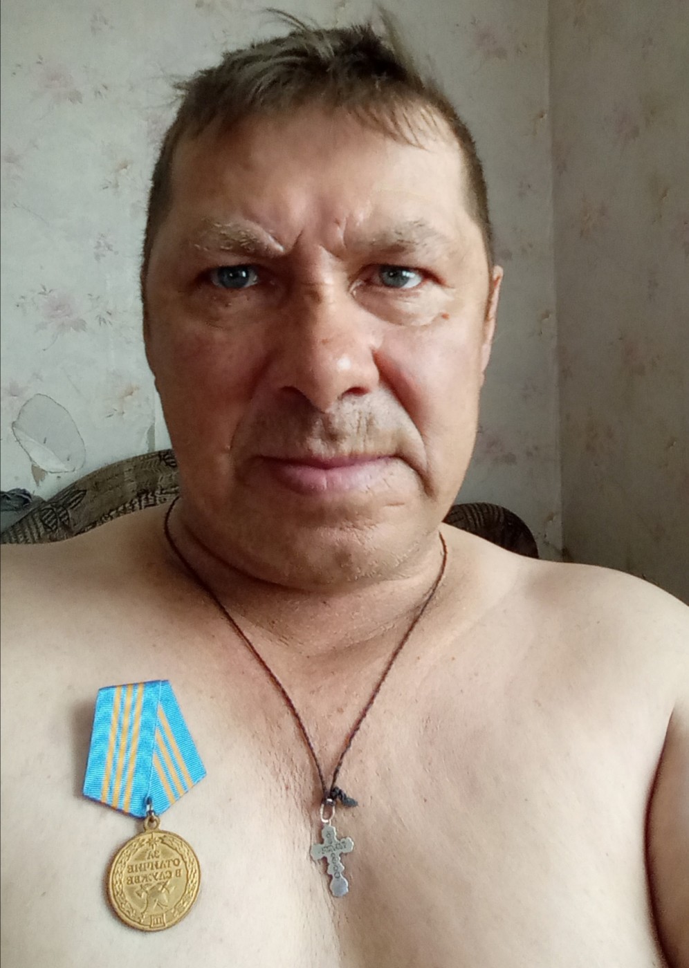 Знакомство. Фото. Нажмите, чтобы увеличить