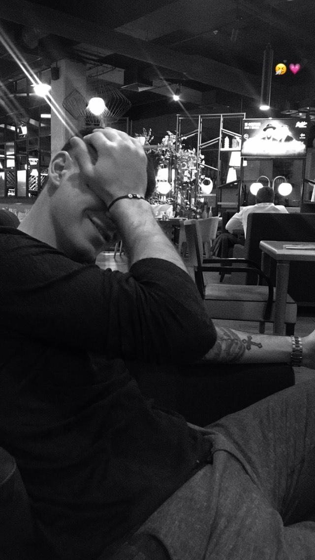 Знакомство. Фото. Нажмите, чтобы увеличить