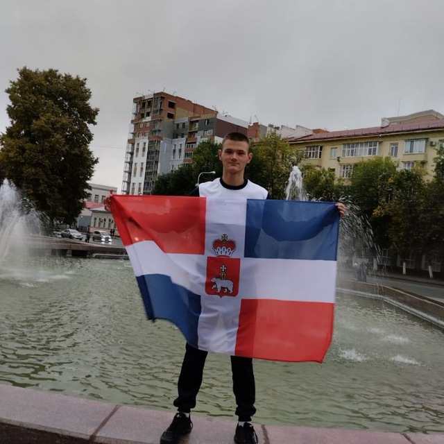 Знакомство. Фото. Нажмите, чтобы увеличить