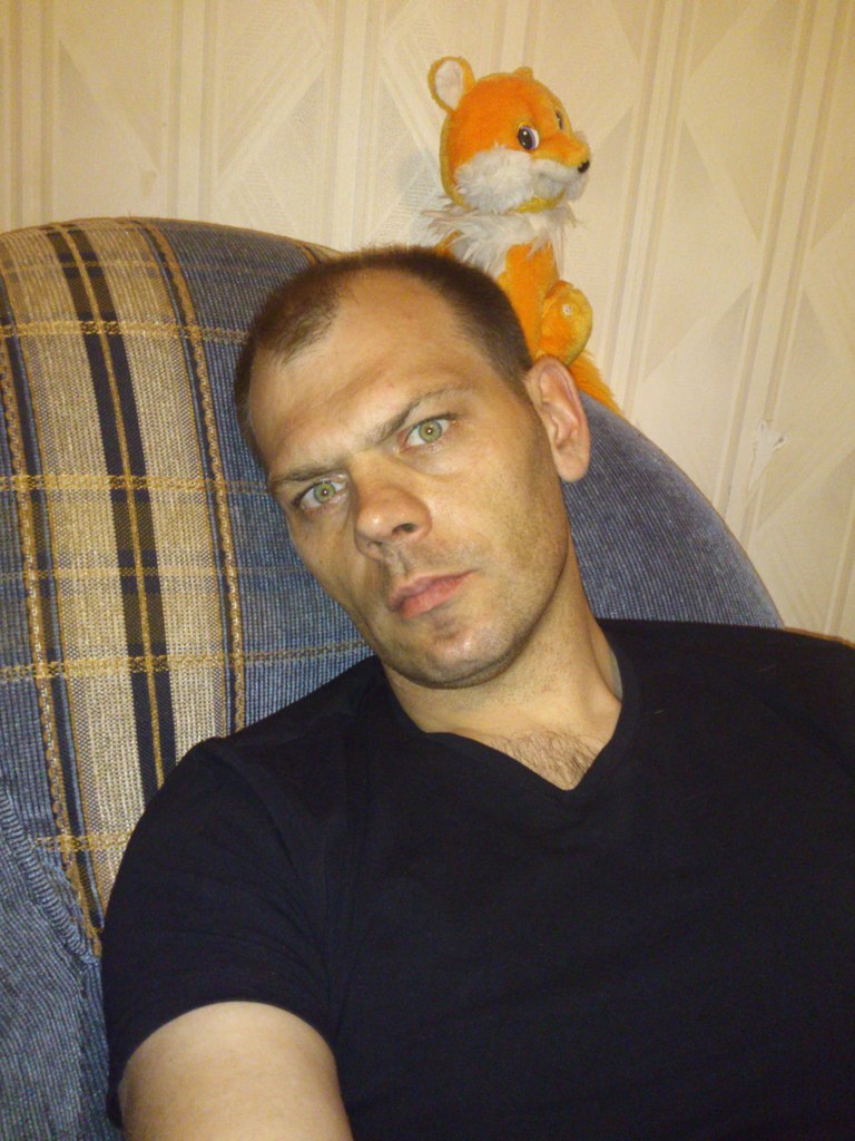 Знакомство. Фото. Нажмите, чтобы увеличить