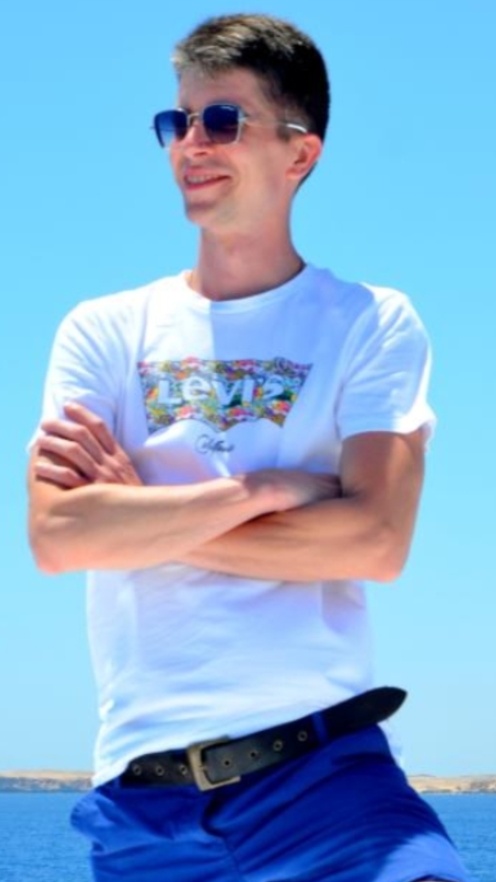 Знакомство. Фото. Нажмите, чтобы увеличить