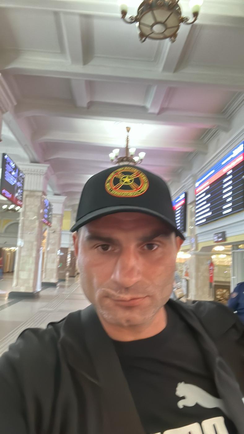 Фото девушка Денис