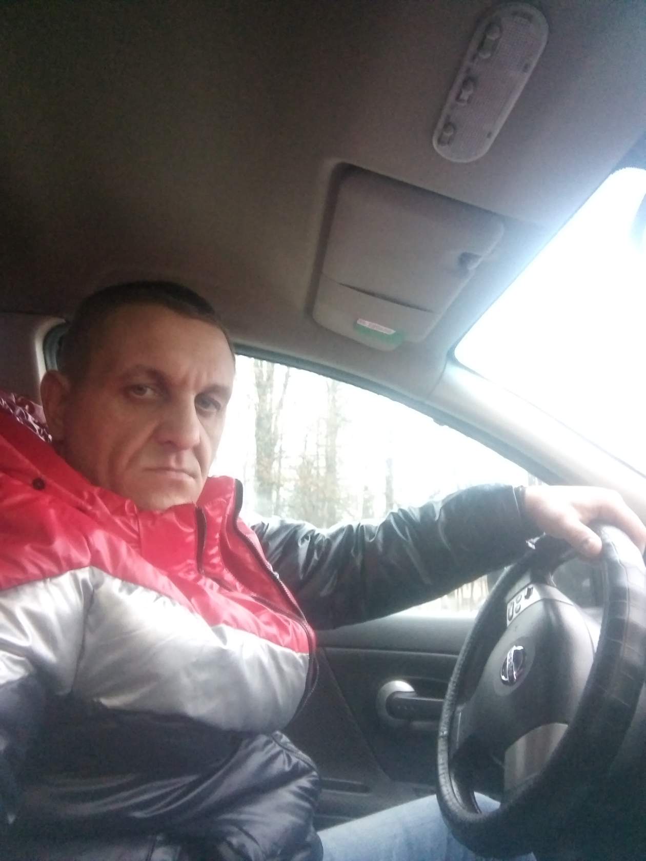 Знакомство. Фото. Нажмите, чтобы увеличить