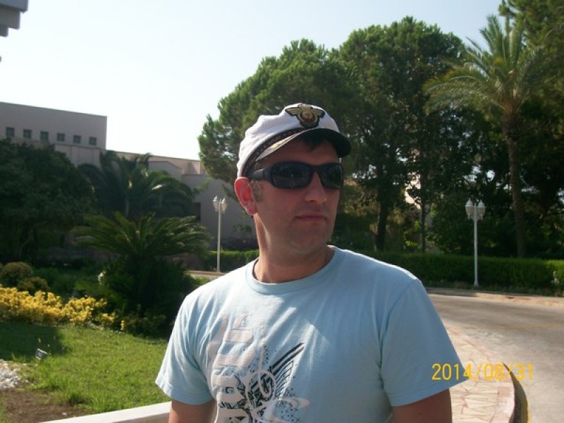 Знакомство. Фото. Нажмите, чтобы увеличить