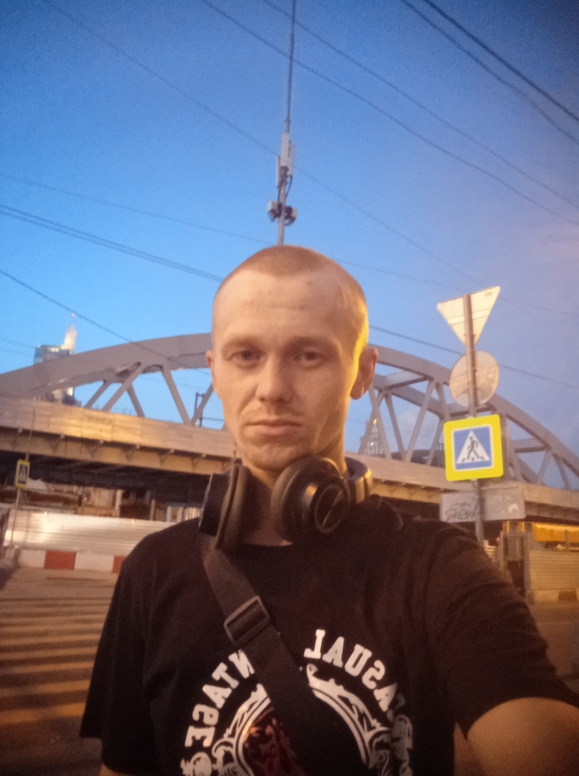 Знакомство. Фото. Нажмите, чтобы увеличить