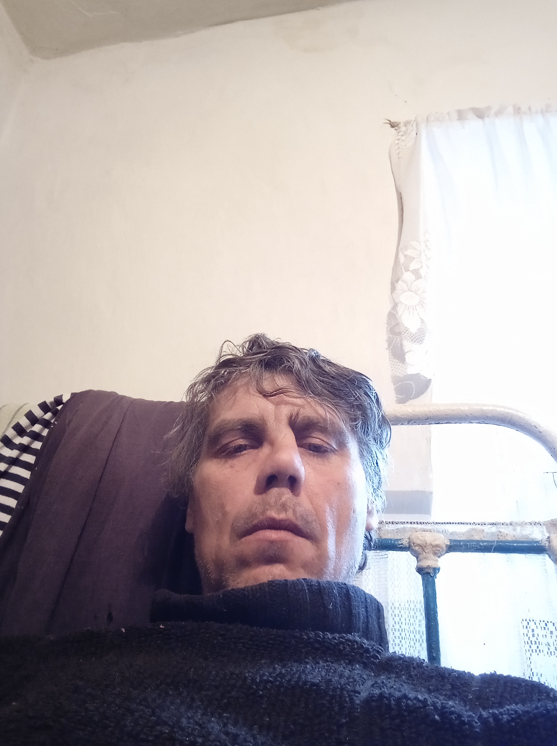 Знакомство. Фото. Нажмите, чтобы увеличить