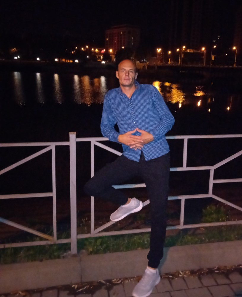 Знакомство. Фото. Нажмите, чтобы увеличить