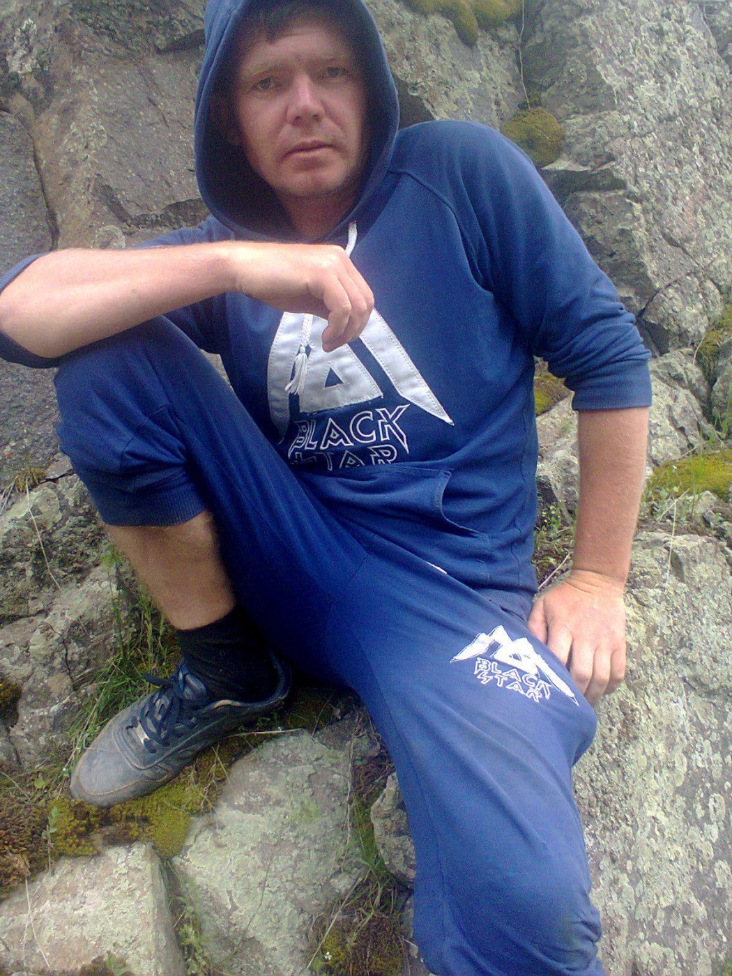 Найти юра. Найти юра. Найти юра. Юра достал фото. Найти юра.