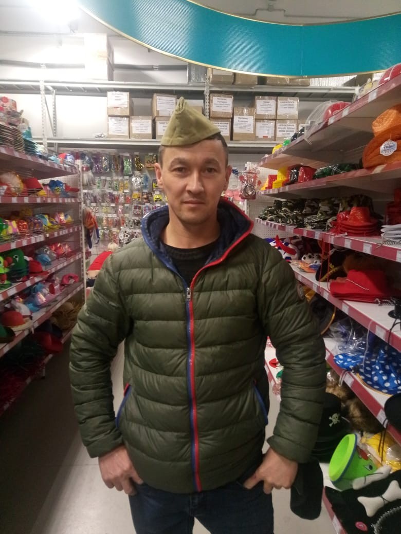 Знакомство. Фото. Нажмите, чтобы увеличить