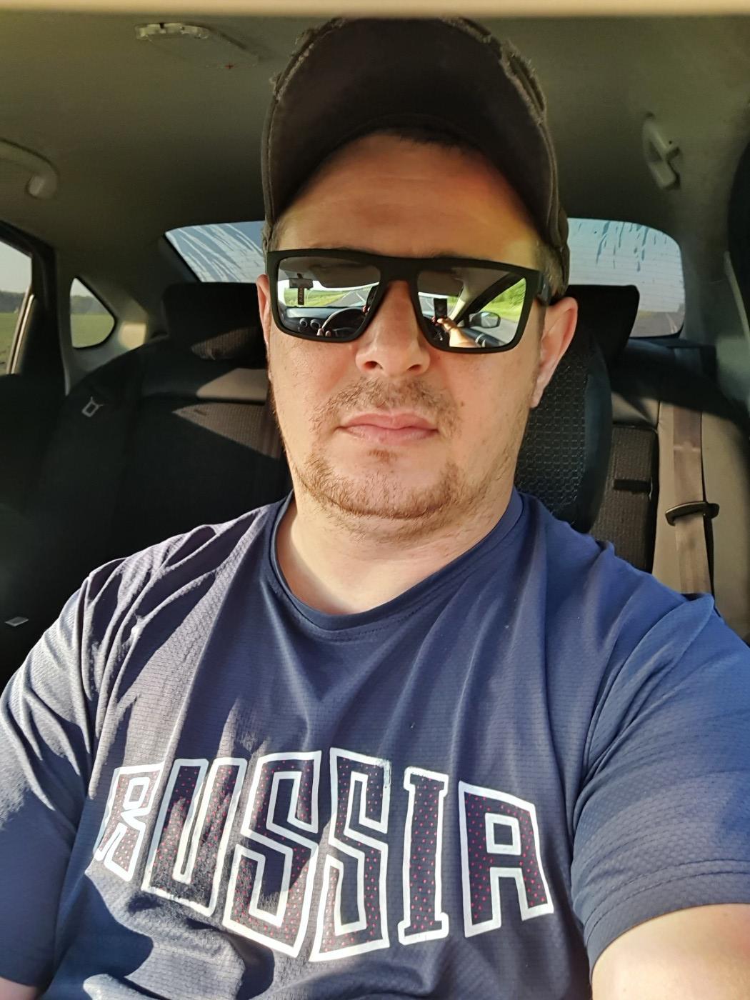 Фото девушка Роман