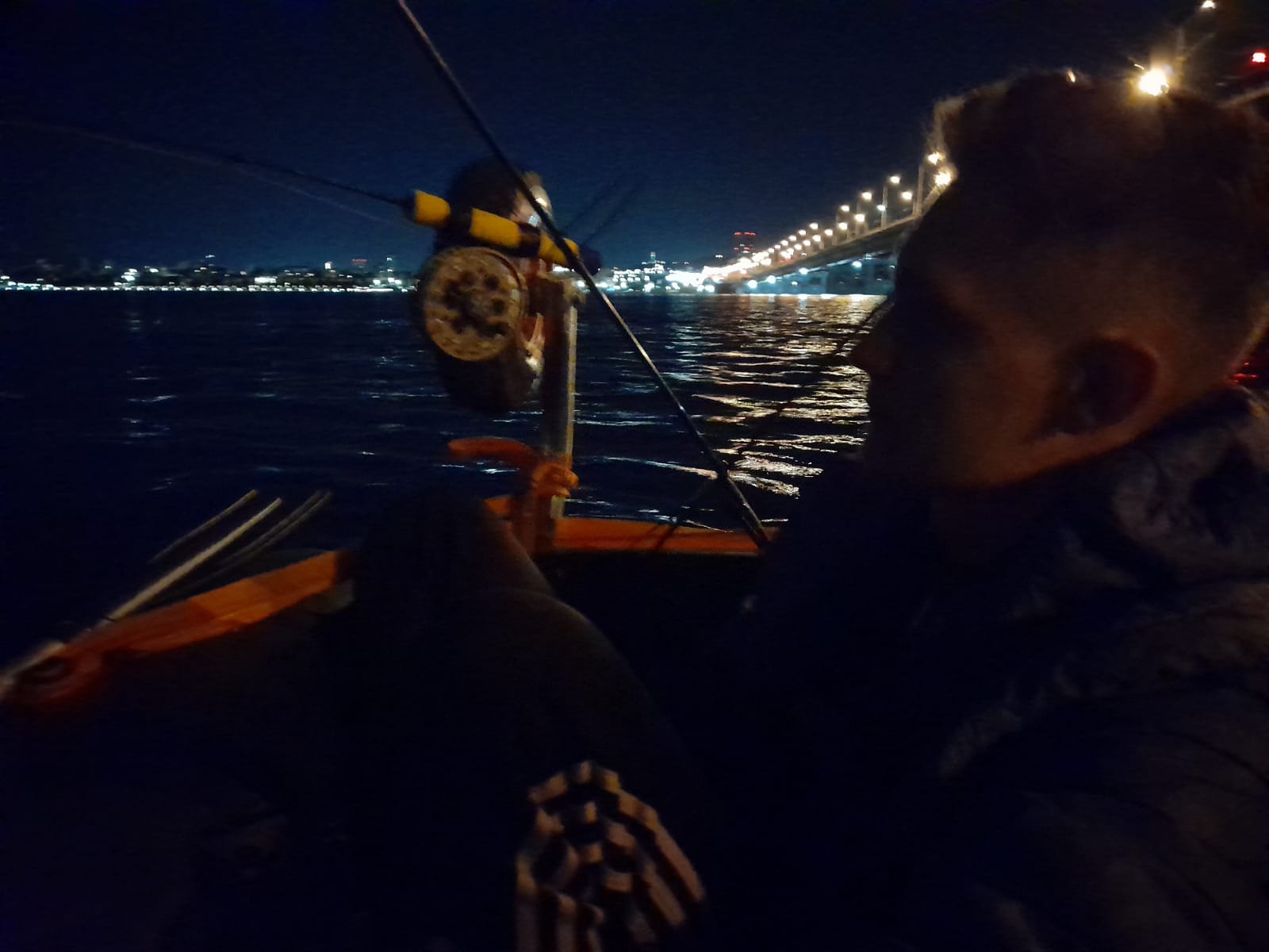 Знакомство. Фото. Нажмите, чтобы увеличить