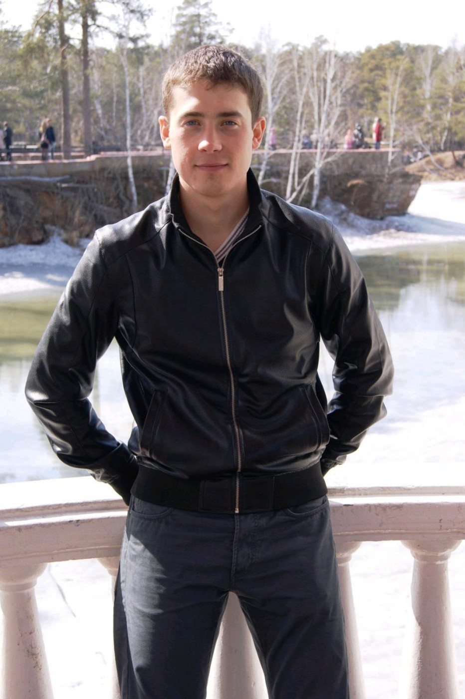 Знакомство. Фото. Нажмите, чтобы увеличить