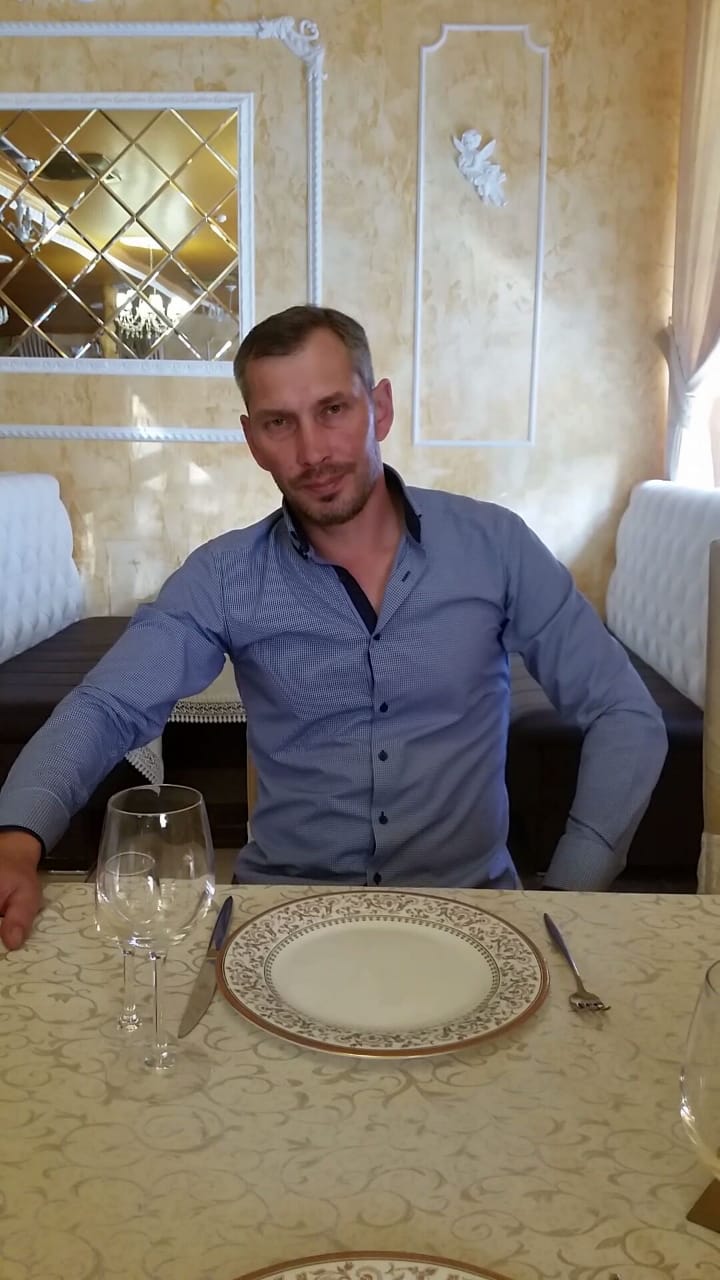 Знакомство. Фото. Нажмите, чтобы увеличить