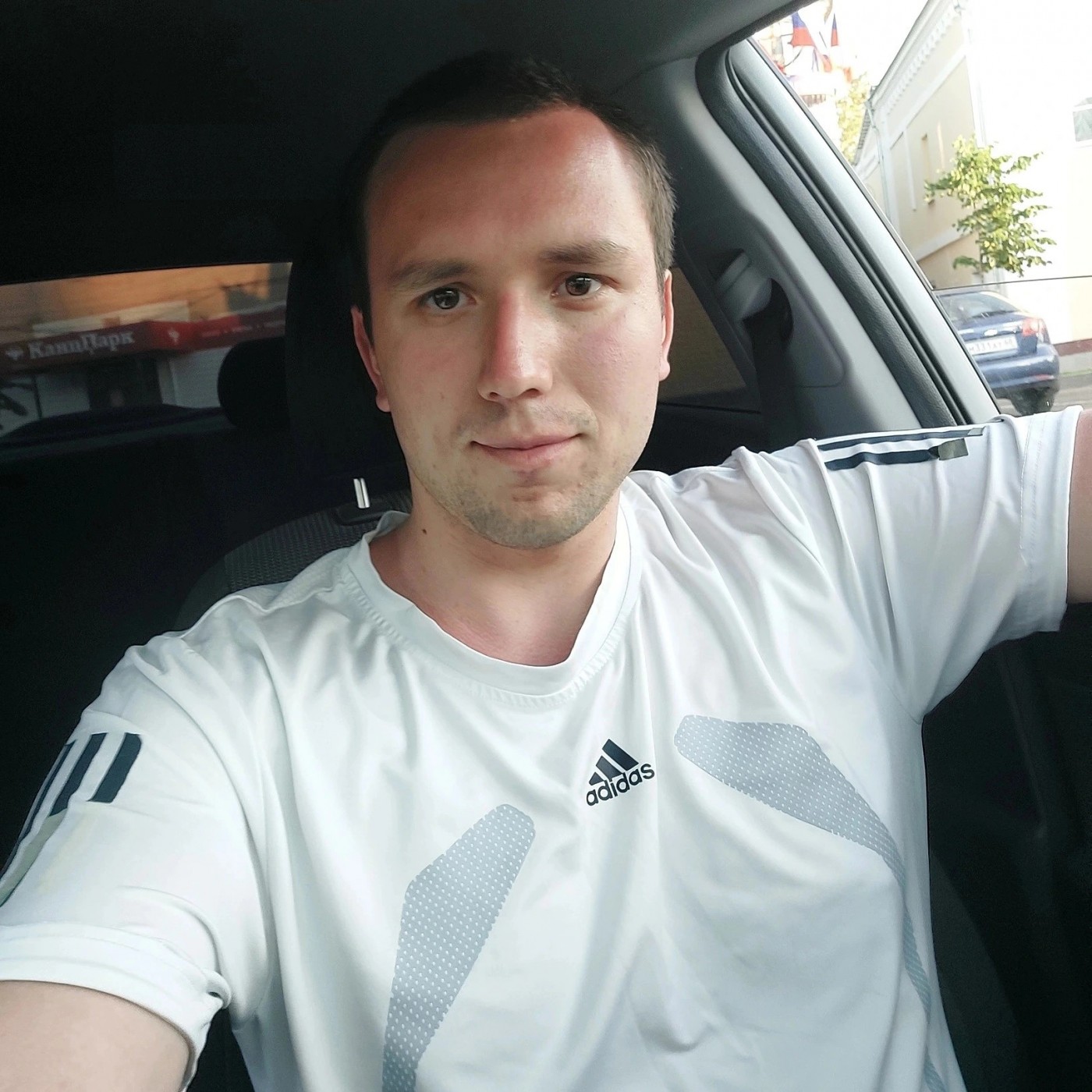 Знакомство. Фото. Нажмите, чтобы увеличить