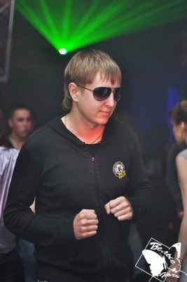 Знакомство. Фото. Нажмите, чтобы увеличить