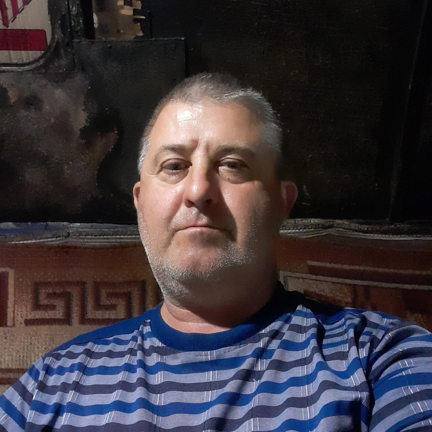 Знакомство. Фото. Нажмите, чтобы увеличить