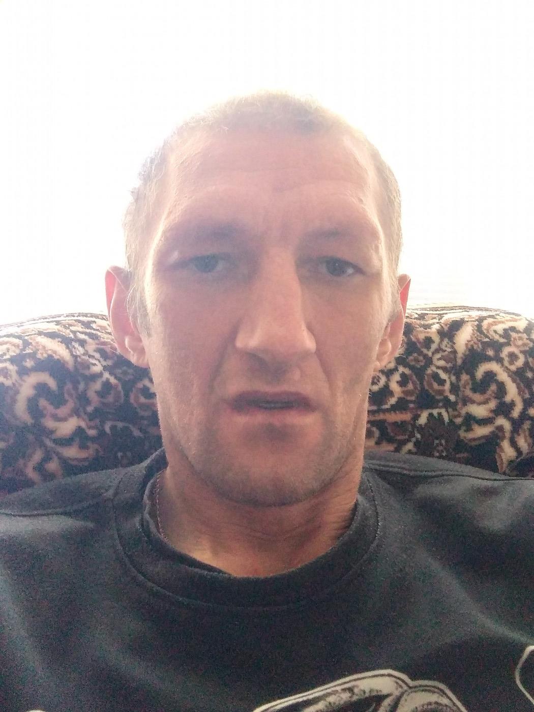 Знакомство. Фото. Нажмите, чтобы увеличить