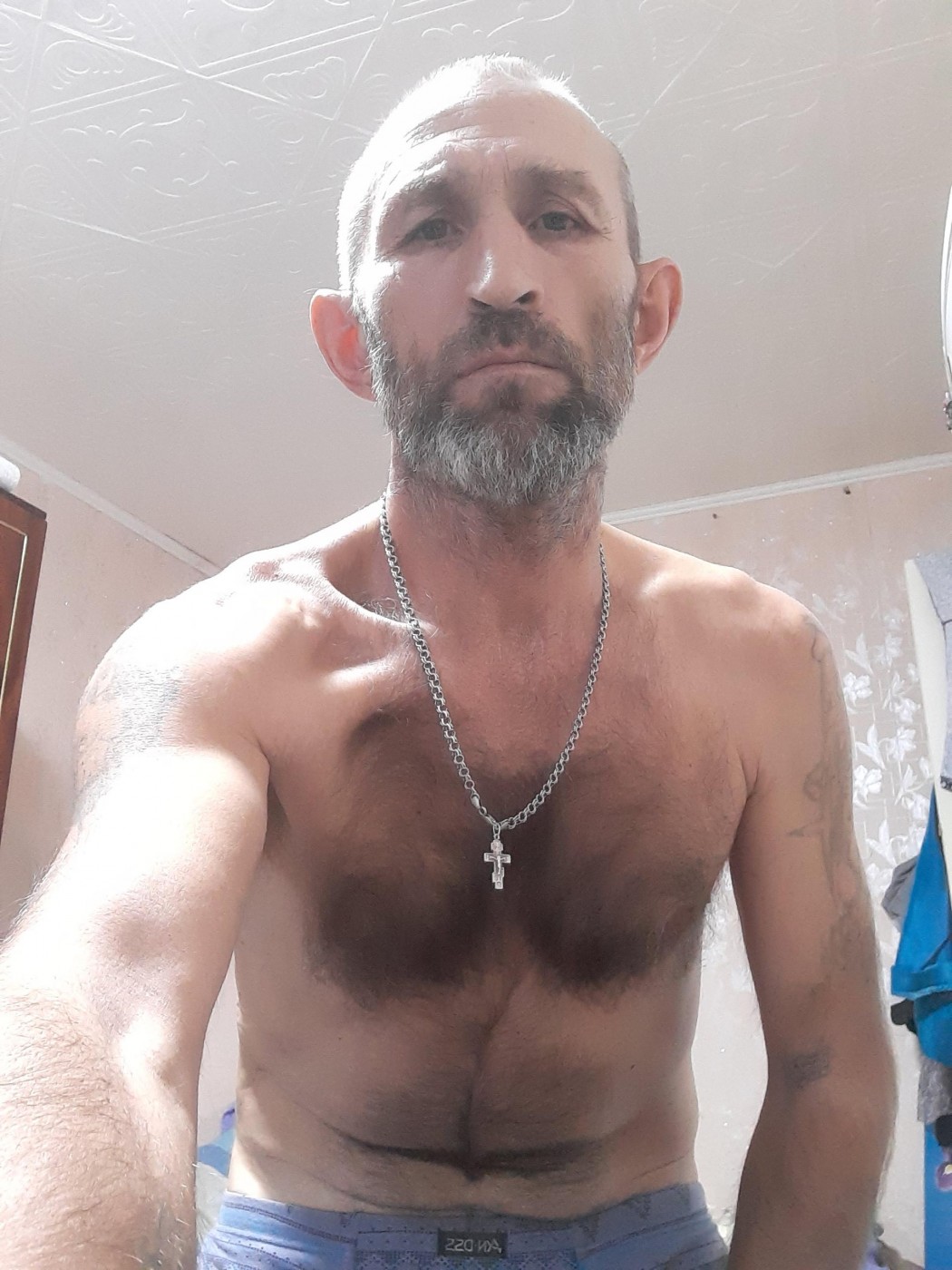 Знакомство. Фото. Нажмите, чтобы увеличить