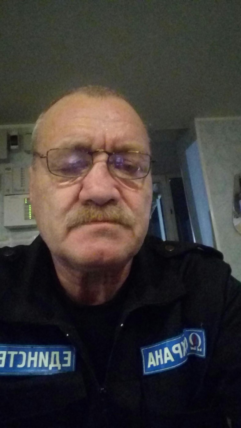 Знакомство. Фото. Нажмите, чтобы увеличить