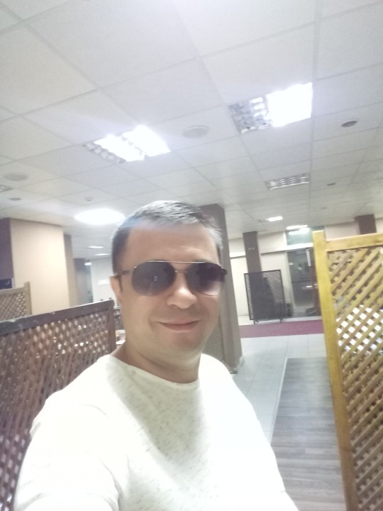 Знакомство. Фото. Нажмите, чтобы увеличить