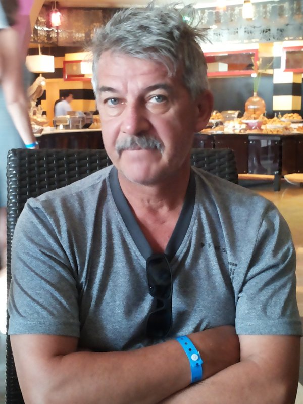 Знакомство. Фото. Нажмите, чтобы увеличить