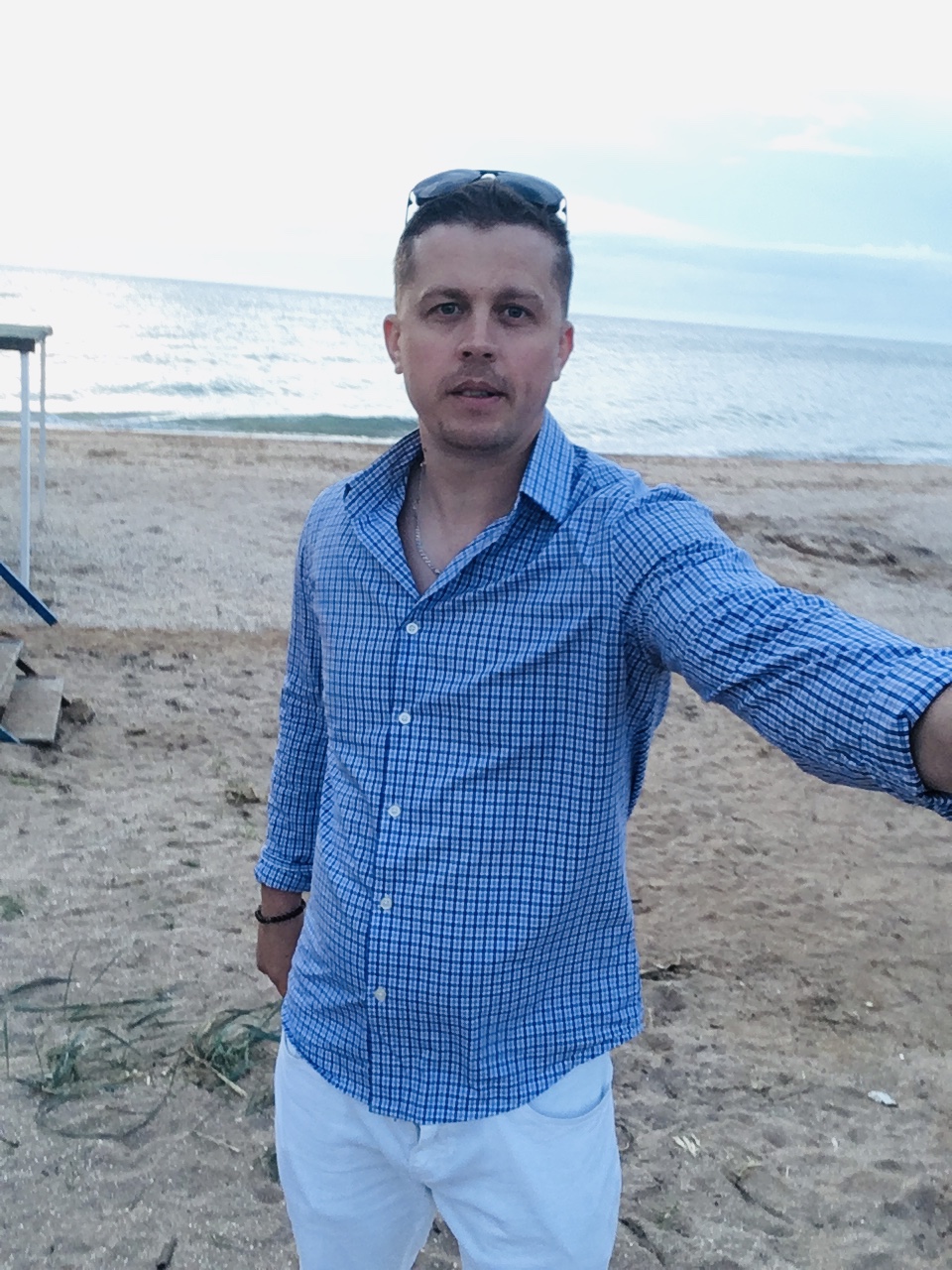 Знакомство. Фото. Нажмите, чтобы увеличить