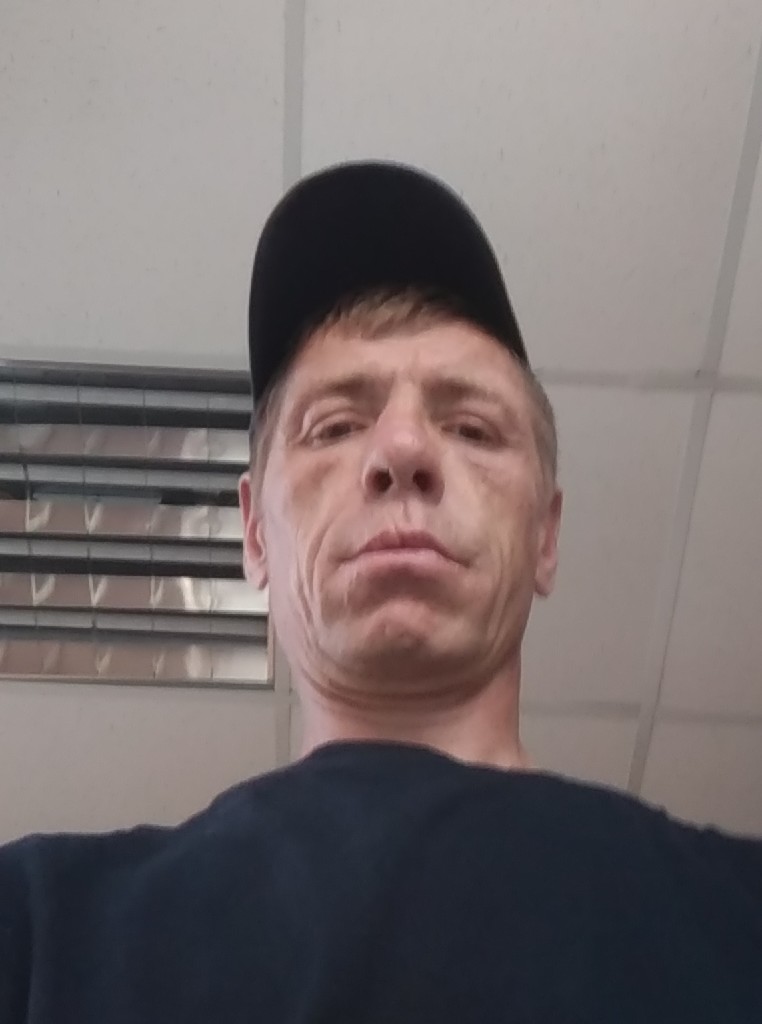 Знакомство. Фото. Нажмите, чтобы увеличить