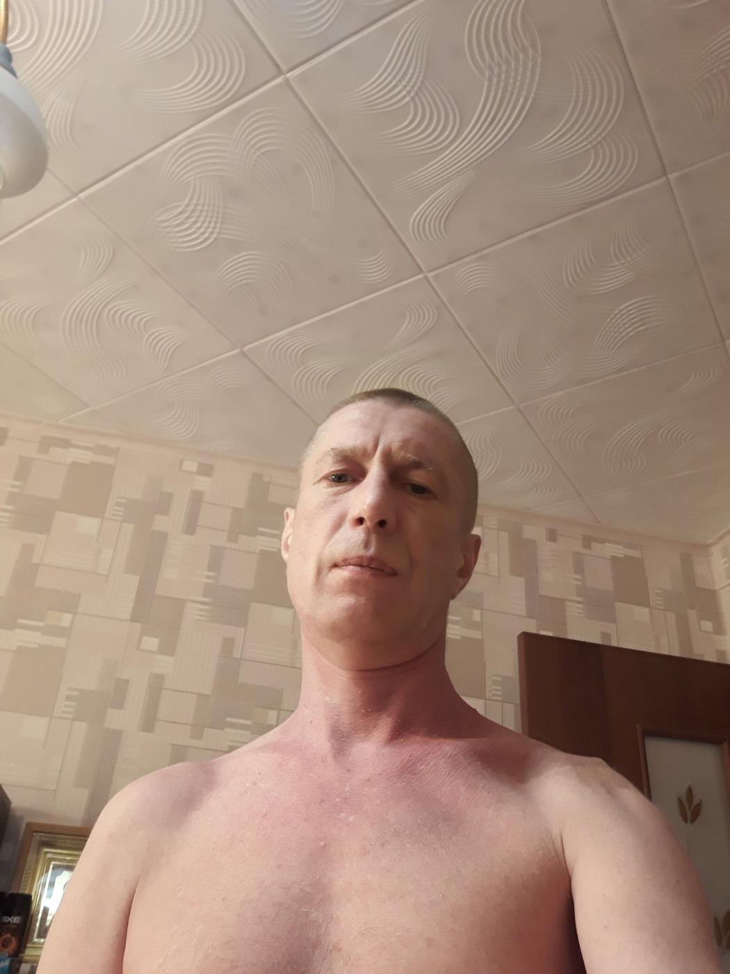 Знакомство. Фото. Нажмите, чтобы увеличить