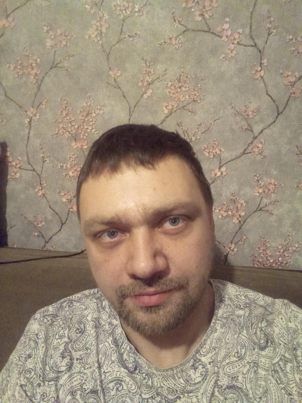 Знакомство. Фото. Нажмите, чтобы увеличить