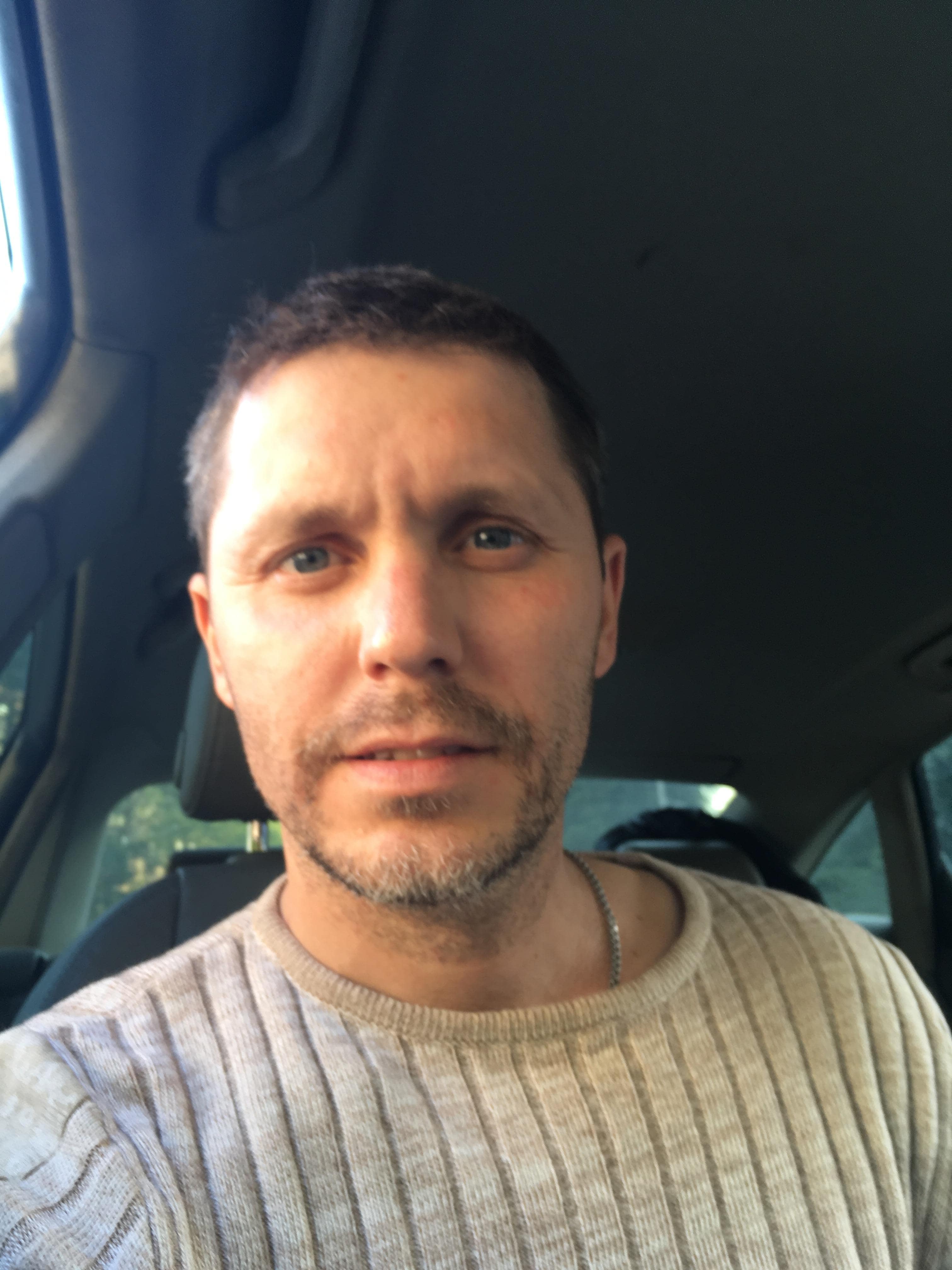 Знакомство. Фото. Нажмите, чтобы увеличить