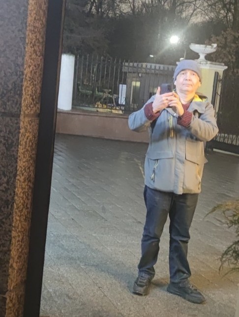 Знакомство. Фото. Нажмите, чтобы увеличить