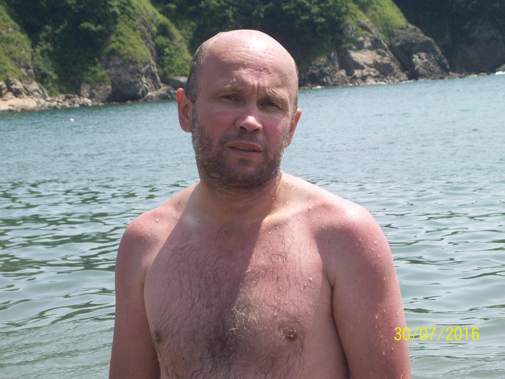 Знакомство. Фото. Нажмите, чтобы увеличить