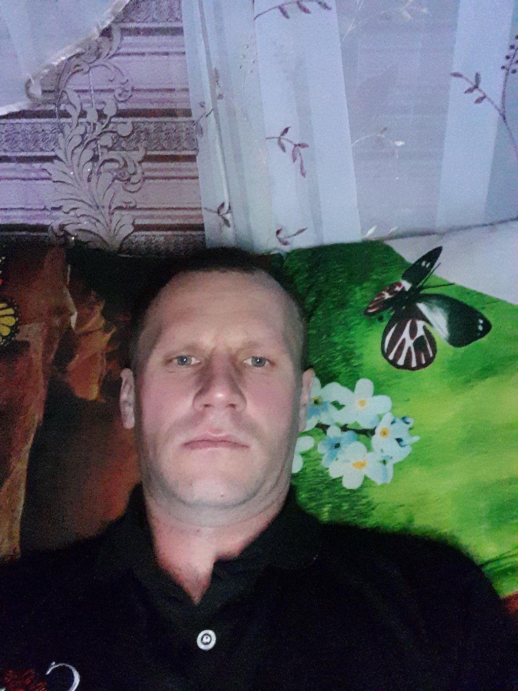 Знакомство. Фото. Нажмите, чтобы увеличить