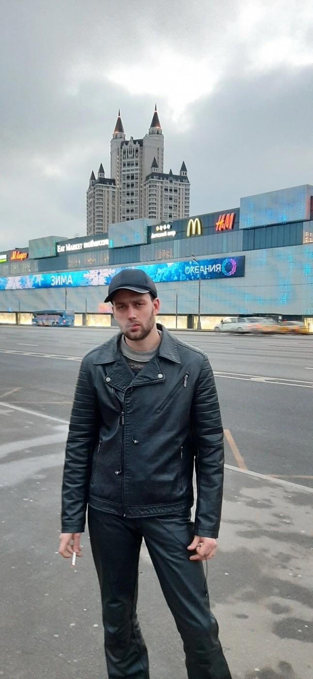 Знакомство. Фото. Нажмите, чтобы увеличить