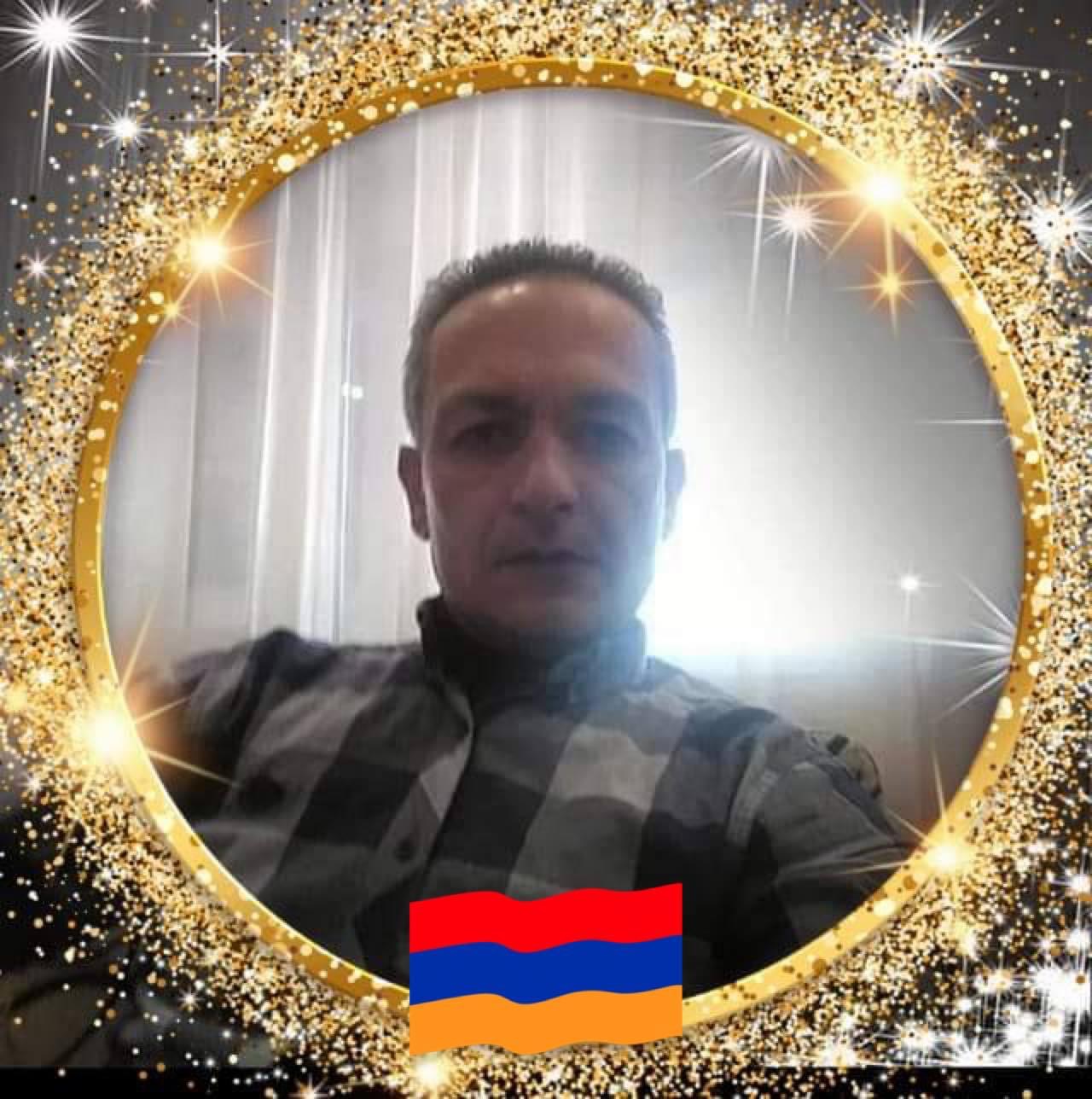 Знакомство. Фото. Нажмите, чтобы увеличить