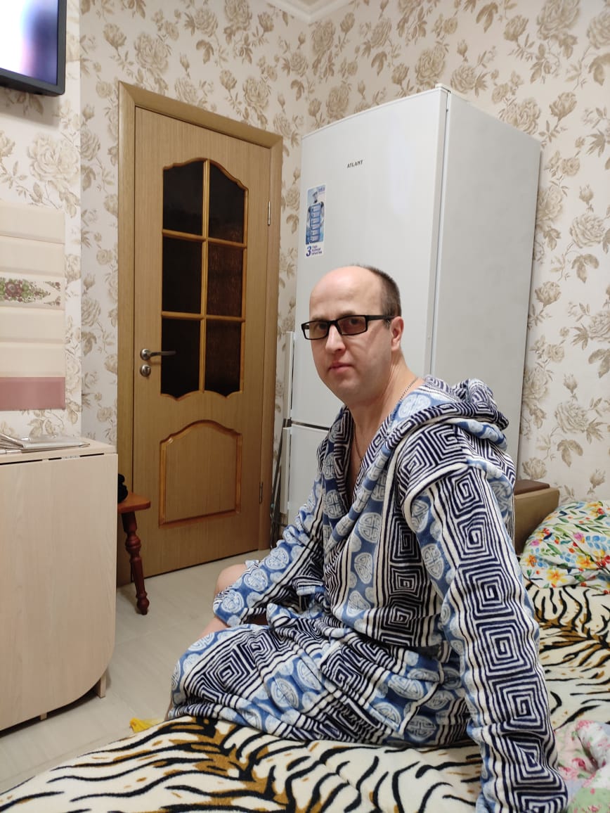 Знакомство. Фото. Нажмите, чтобы увеличить